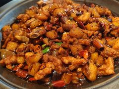 香辣仔兔排骨小锅-六月雪干锅(涪城万达广场店)