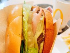 安格斯牛肉堡-麦当劳(田林好又多店)