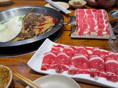 -东巴婆婆云南鱼豆花火锅(大东门店)
