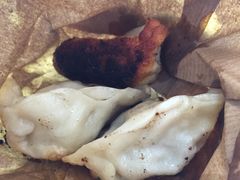 -黄阿姨锅贴大王(万航渡路店)