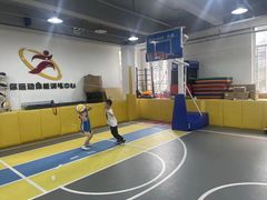 -逗你运动体能训练中心(冠城店)