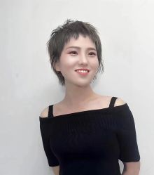 -苑苑发型设计