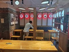 大堂-呷佬·长沙手工米粉(金沙江路店)