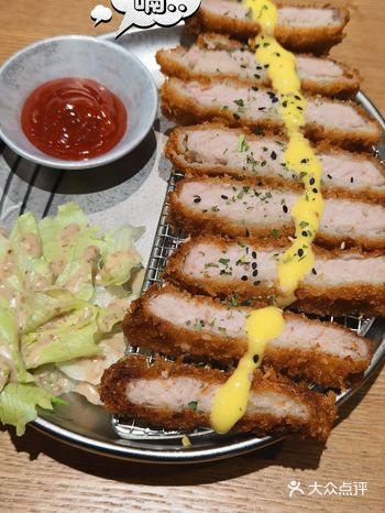 朋友推荐的阿卡韩餐,在大卫城十楼,趁着不是周末赶紧来