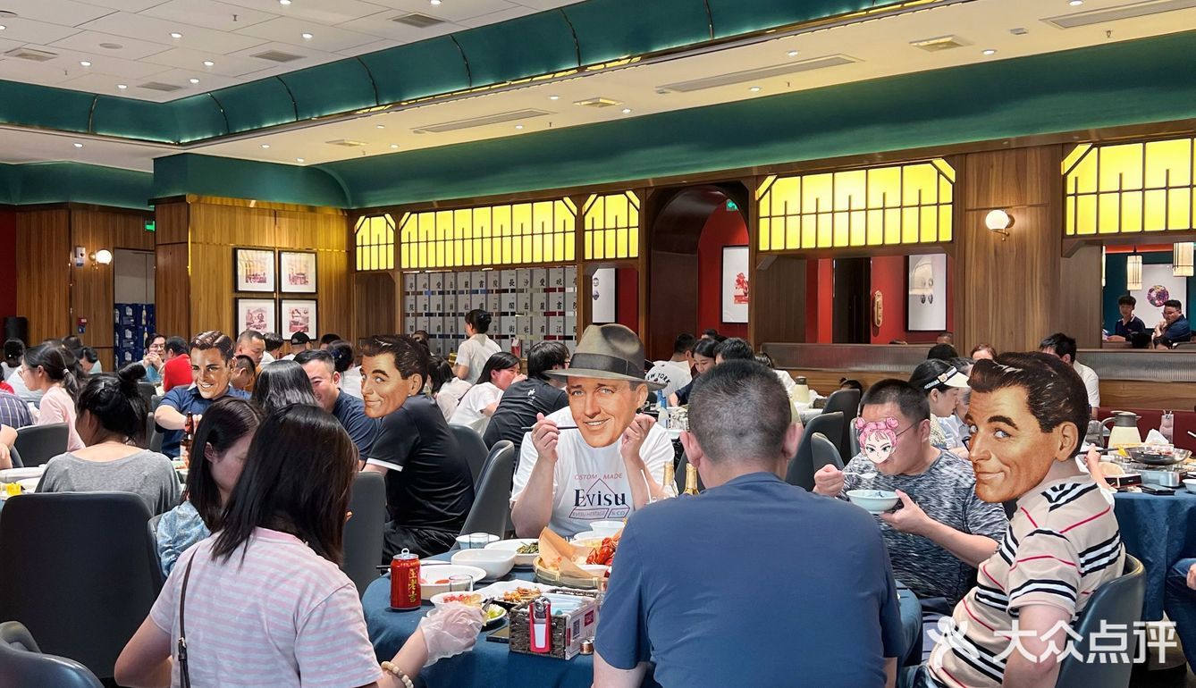 不愧是不到饭点就排队的老牌夜宵店！！