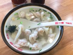 鲜肉小馄饨-小姜锅贴(凤凰街店)