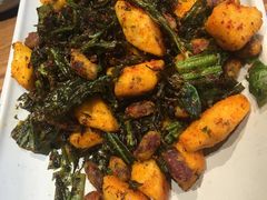 -云海肴·汽锅鸡·云南菜(天山百盛优客店)