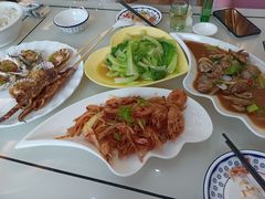 -覃记海鲜美食餐厅