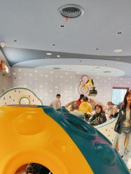 -奈尔宝家庭中心·亲子餐厅(北京东坝万达店)