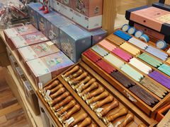 -猫的天空之城概念书店(杭州南宋御街店)