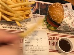 -The Habit Burger Grill 哈比特汉堡(复兴soho店)