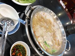 -老来福·非遗酸汤兔(凯旋路店)