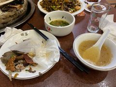 -东巴谷野生菌火锅餐厅