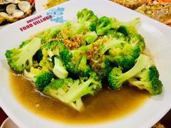 -班赞海鲜市场胖阿姨加工点