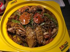 -多嘴肉蟹煲(万达店)