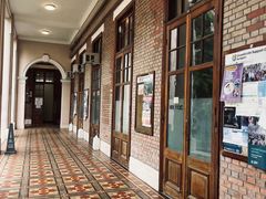 -香港大学
