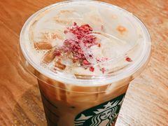 苺莓燕麦红茶玛奇朵-星巴克(深圳龙华和平里店)