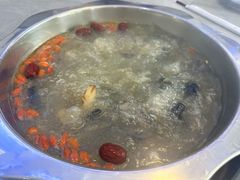 -光头药膳鸡(莱茵小镇店)