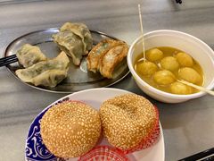 鲜肉韭菜煎饺-芬芳甜品(同福路店)