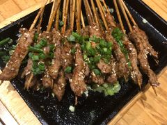 鲜烤小肥牛-木屋烧烤(龙湖天街店)