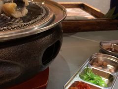 -围炉肉舍•炭烤活鳗•丹东海鲜烤肉(步行街店)