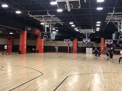 -洛克公园美式运动体验馆(唯品会合肥蜀山城市奥莱店)