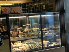 面包甜点陈列柜-星巴克臻选(北京世贸天阶店)
