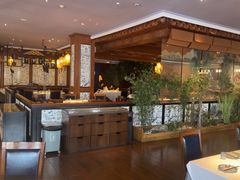 -八府香鸭·啫啫煲(华山路店)