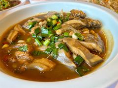红烧杂鱼-小厨师·二十年沈家门小海鲜(百井坊巷店)