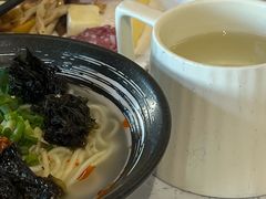 -上海虹桥中心爱琴海亚朵S酒店