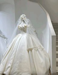 -予白婚纱礼服馆