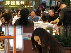 -三亚火车头万人海鲜广场