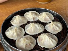 -老字号眼镜子煎包汤包店