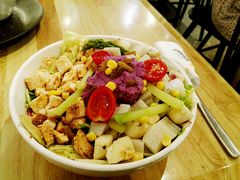 五谷杂粮烟熏鸡肉沙拉-greenjoy绿享轻食(宁海路店)