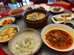 -侬佳蒸菜馆(听潮店)