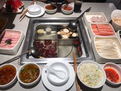 鸳鸯锅-海底捞(胡志明店)