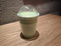 牛油果奶昔-乐凯撒披萨(东方新世界店)