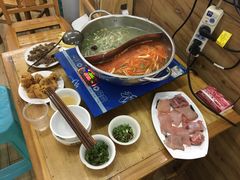 -苗伯妈酸汤火锅