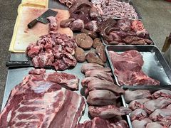 -标记美食新鲜猪杂(兴南大道店)