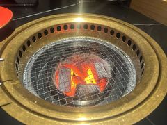-山川小町·极番烧肉(新地假日广场店)