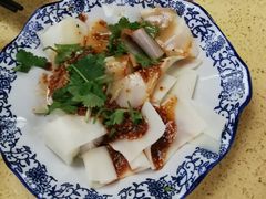 -东巴谷野生菌火锅餐厅