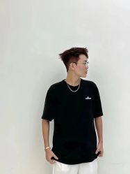 -一家只做男发烫染的店