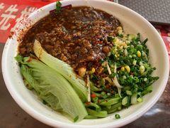 油泼炸酱菠菜面-老陈婆手工面庄