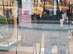 -lululemon(比斯特购物村店)