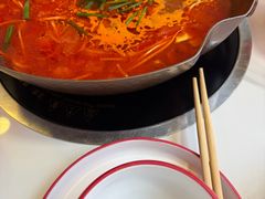 -毛辣果·贵州红酸汤牛肉火锅(西单店)