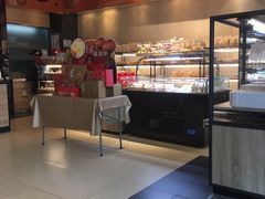 -85度C(生甜甜圈研究工坊·上海松江人民北路店)