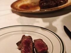 -Wolfgang’s Steakhouse 沃夫冈牛排馆(上海白玉兰广场店)