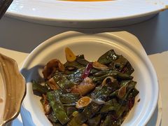 -八府香鸭·啫啫煲(华山路店)