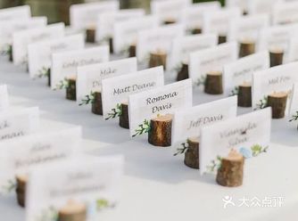 桌卡---婚礼上不可忽视的细节布置