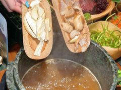 -芸山季·云南野生菌火锅(南翔印象城MEGA店)